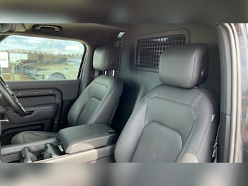 Used Land Rover Defender 2024 for sale - 75484296: Photo