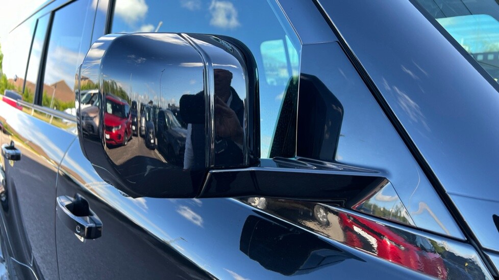 Used Land Rover Defender 2023 for sale - 76868274: Photo 57