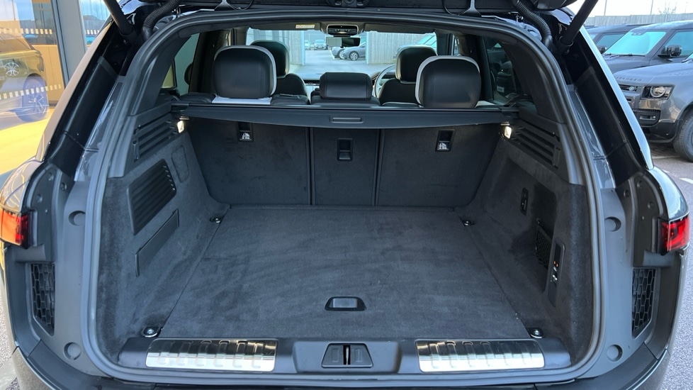 Used Land Rover Range Rover Sport 2025 for sale - 76921760: Photo 10