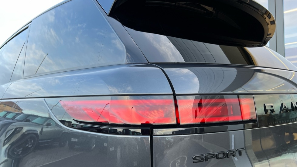 Used Land Rover Range Rover Sport 2025 for sale - 76921760: Photo 19