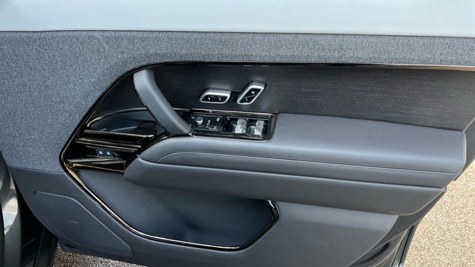 Used Land Rover Range Rover Sport 2025 for sale - 76921760: Photo 24