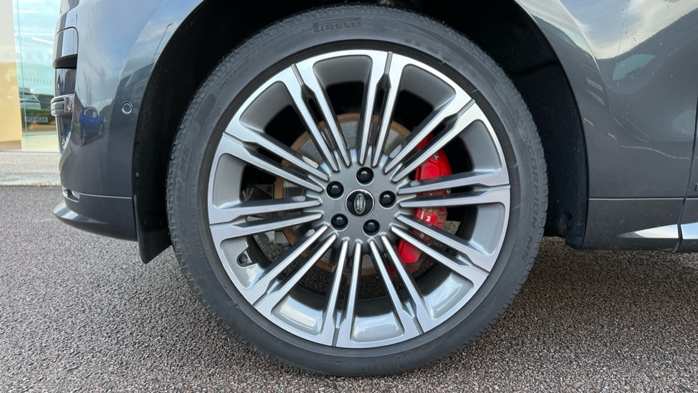 Used Land Rover Range Rover Sport 2025 for sale - 76921760: Photo 32