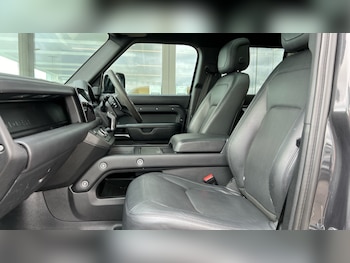 Used Land Rover Defender 2022 for sale - 75484286: Photo