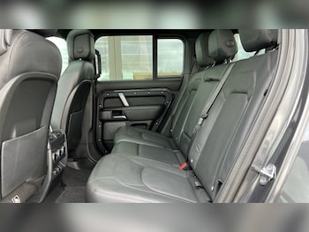 Used Land Rover Defender 2022 for sale - 75484286: Photo