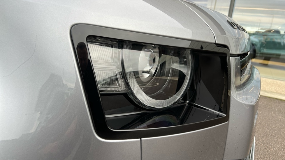 Used Land Rover Defender 2024 for sale - 76954214: Photo 17