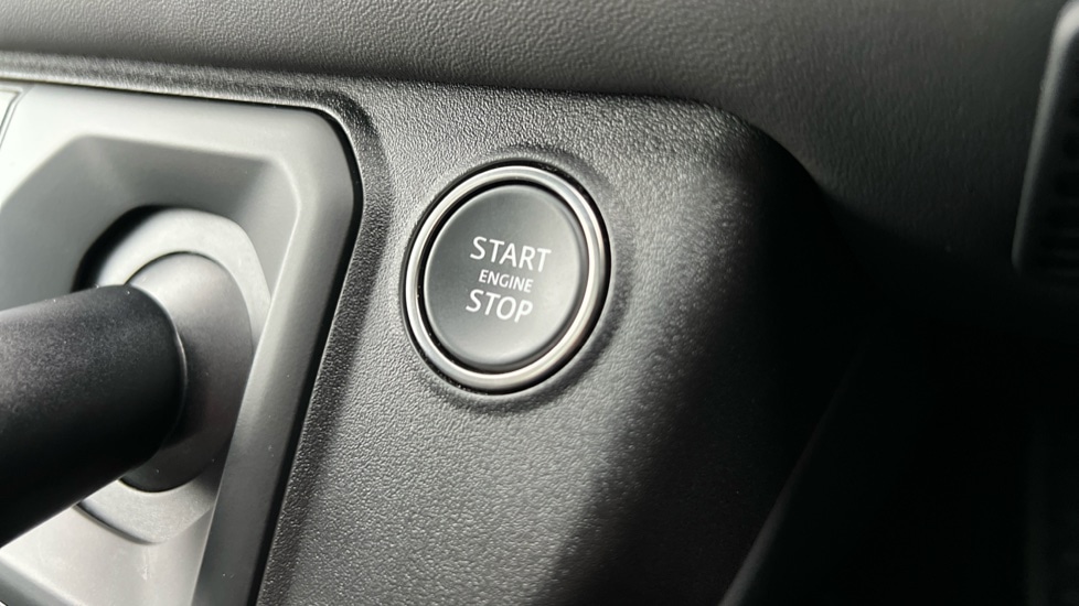 Used Land Rover Defender 2024 for sale - 76954214: Photo 42