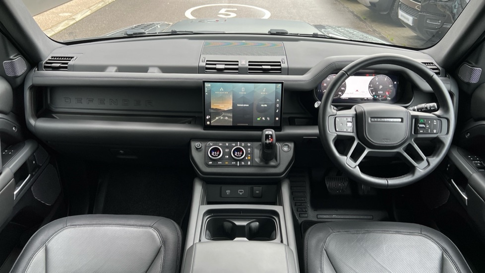 Used Land Rover Defender 2024 for sale - 76954214: Photo 9