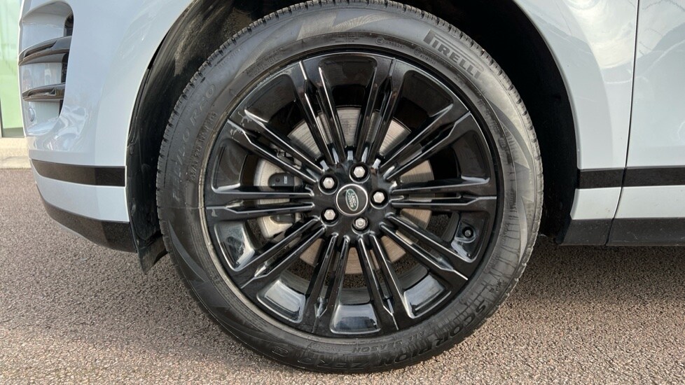 Used Land Rover Range Rover Evoque 2025 for sale - 76869804: Photo 32