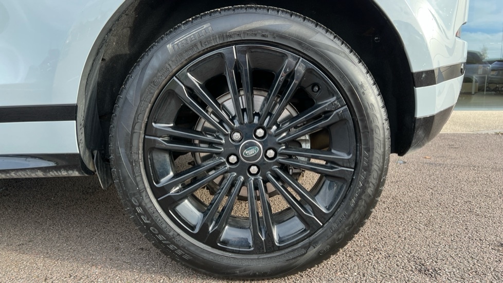 Used Land Rover Range Rover Evoque 2025 for sale - 76869804: Photo 33