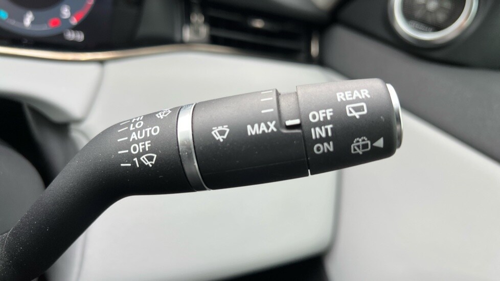 Used Land Rover Range Rover Evoque 2025 for sale - 76869804: Photo 37