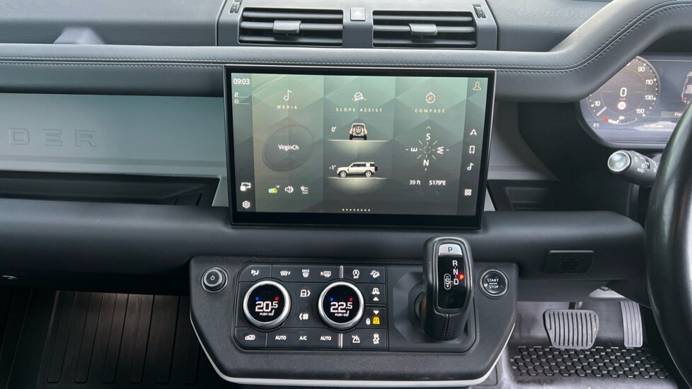 Used Land Rover Defender 2022 for sale - 76874528: Photo 14