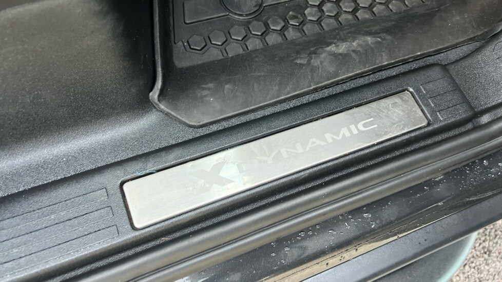 Used Land Rover Defender 2022 for sale - 76874528: Photo 23