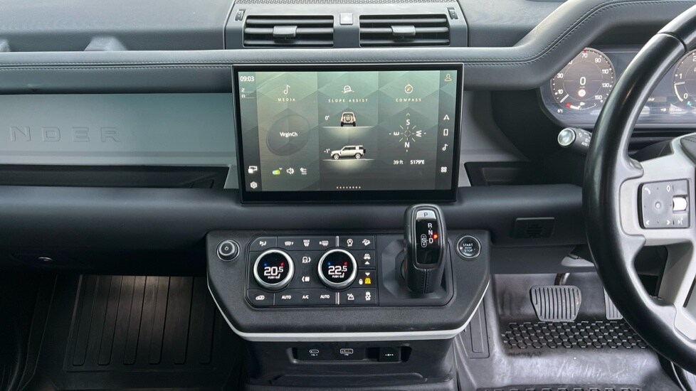 Used Land Rover Defender 2022 for sale - 76874528: Photo 29