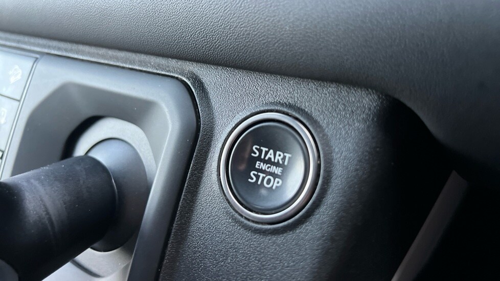 Used Land Rover Defender 2022 for sale - 76874528: Photo 40