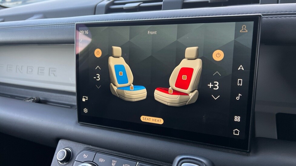 Used Land Rover Defender 2022 for sale - 76874528: Photo 44