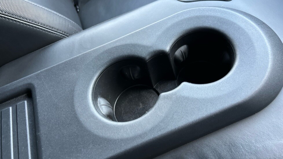 Used Land Rover Defender 2022 for sale - 76874528: Photo 48