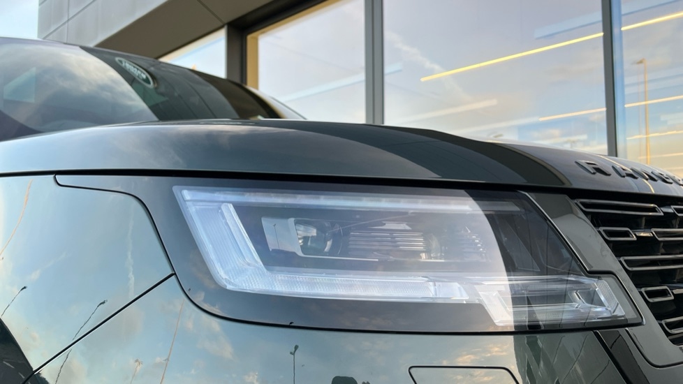 Used Land Rover Range Rover 2023 for sale - 76971409: Photo 17