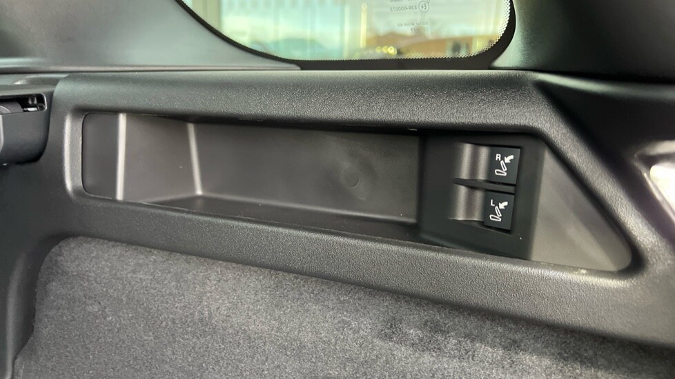 Used Land Rover Discovery Sport 2025 for sale - 76954207: Photo 63