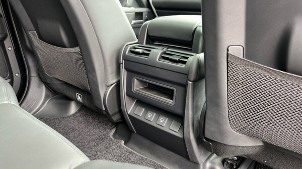 Used Land Rover Defender 2025 for sale - 76086844: Photo 18