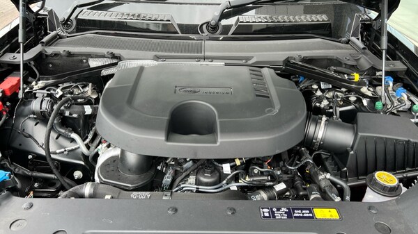 Used Land Rover Defender 2025 for sale - 76086844: Photo 30