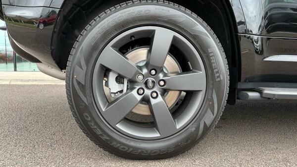 Used Land Rover Defender 2025 for sale - 76086844: Photo 31