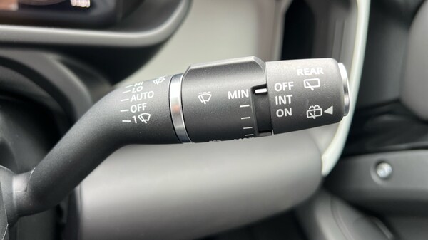 Used Land Rover Defender 2025 for sale - 76086844: Photo 38