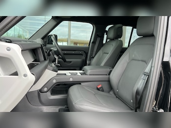 Used Land Rover Defender 2025 for sale - 76086844: Photo 3