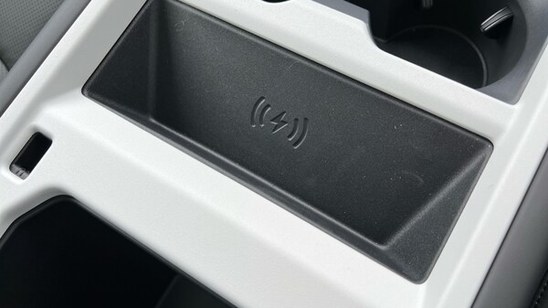 Used Land Rover Defender 2025 for sale - 76086844: Photo 47