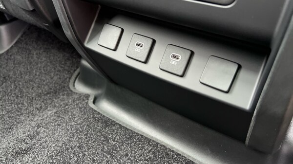 Used Land Rover Defender 2025 for sale - 76086844: Photo 49