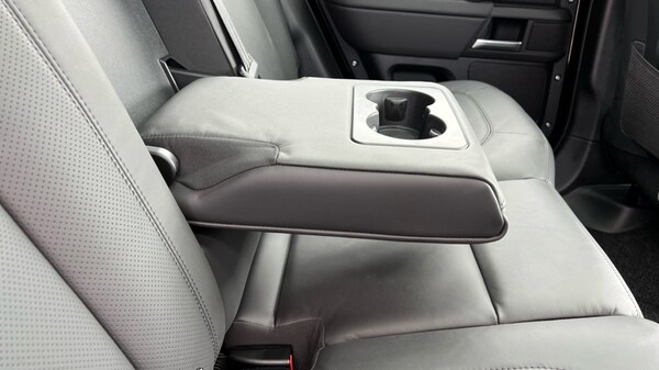Used Land Rover Defender 2025 for sale - 76086844: Photo 51