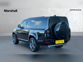 Used Land Rover Defender 2023 for sale - 76754710: Photo