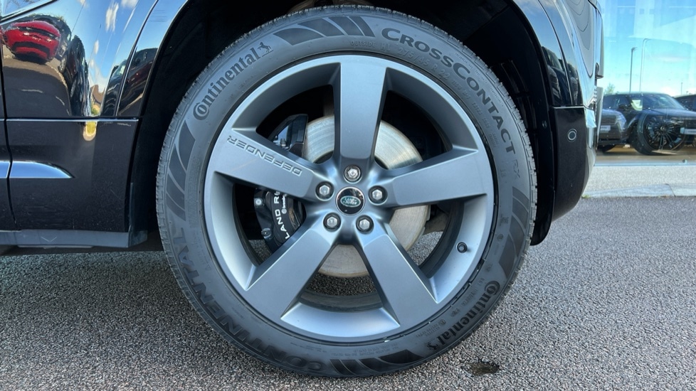 Used Land Rover Defender 2023 for sale - 76754710: Photo 8