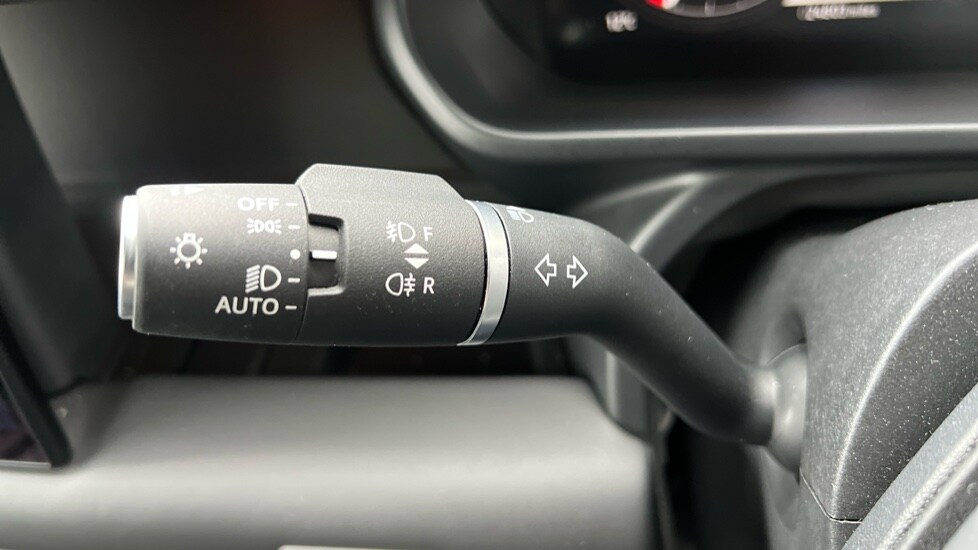 Used Land Rover Defender 2022 for sale - 76874011: Photo 41