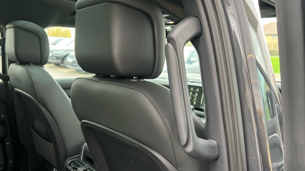 Used Land Rover Defender 2022 for sale - 76874011: Photo 56