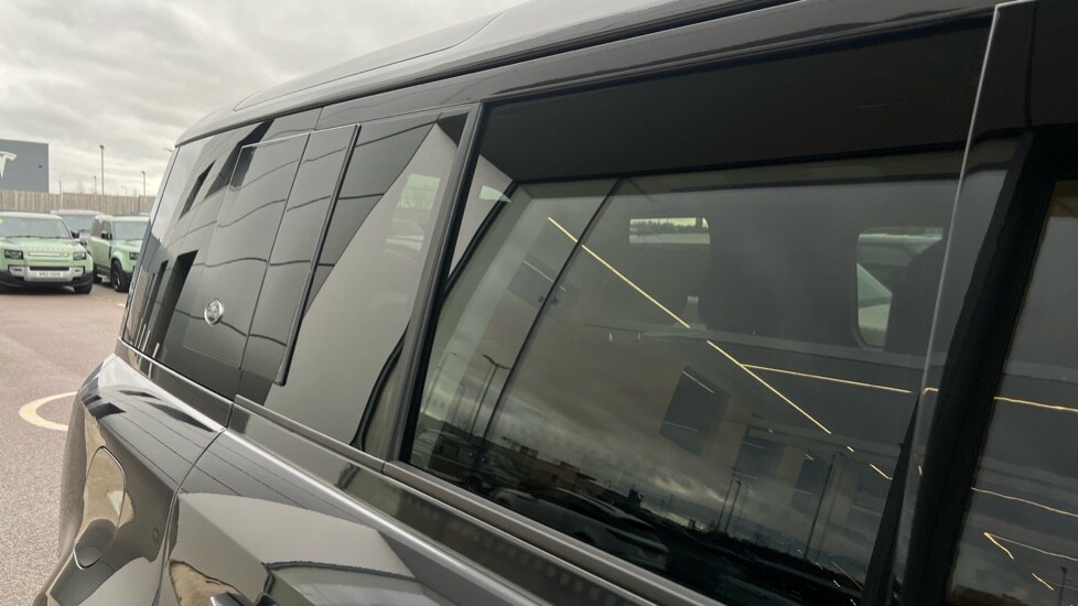 Used Land Rover Defender 2022 for sale - 76874011: Photo 58