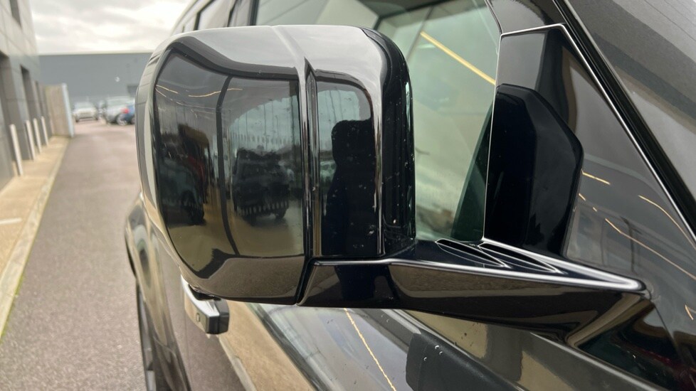 Used Land Rover Defender 2022 for sale - 76874011: Photo 59