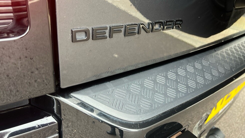 Used Land Rover Defender 2022 for sale - 76874011: Photo 62