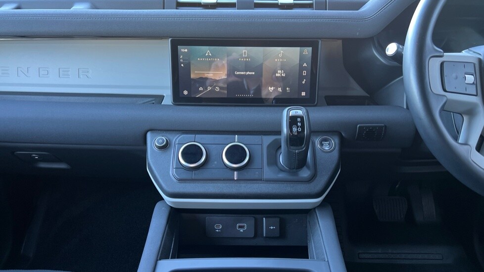 Used Land Rover Defender 2022 for sale - 76873745: Photo 29