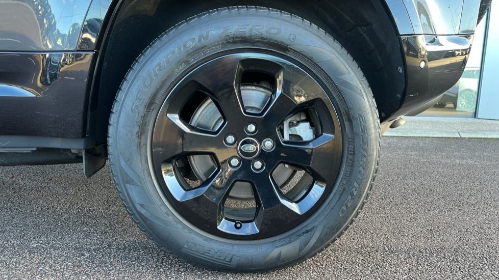 Used Land Rover Defender 2022 for sale - 76873745: Photo 33