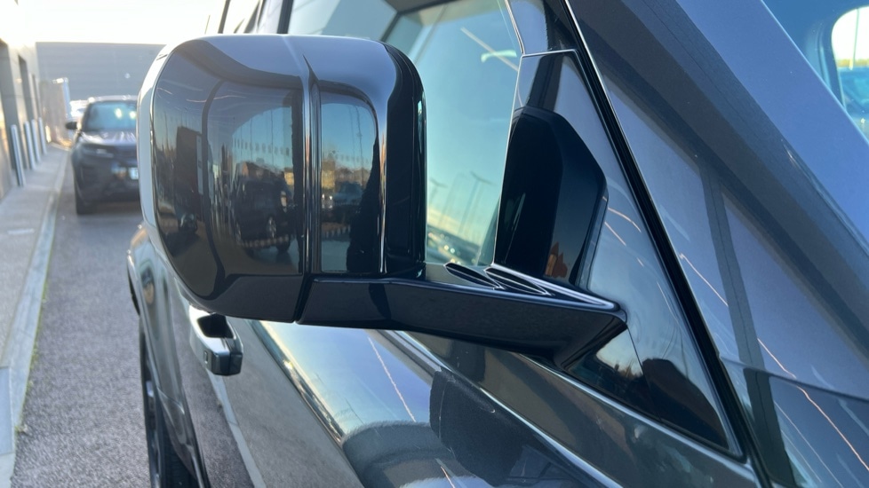 Used Land Rover Defender 2022 for sale - 76873745: Photo 53