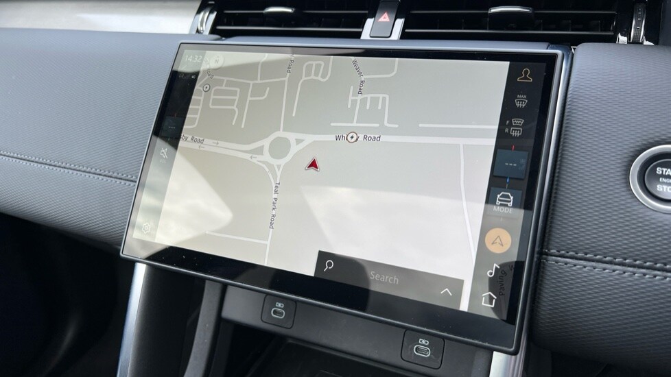 Used Land Rover Discovery Sport 2024 for sale - 75584331: Photo 11