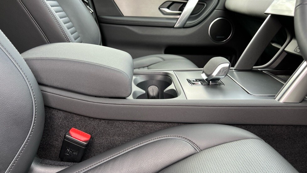 Used Land Rover Discovery Sport 2024 for sale - 75584331: Photo 22