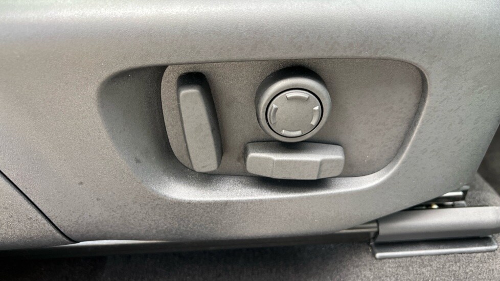 Used Land Rover Discovery Sport 2024 for sale - 75584331: Photo 23