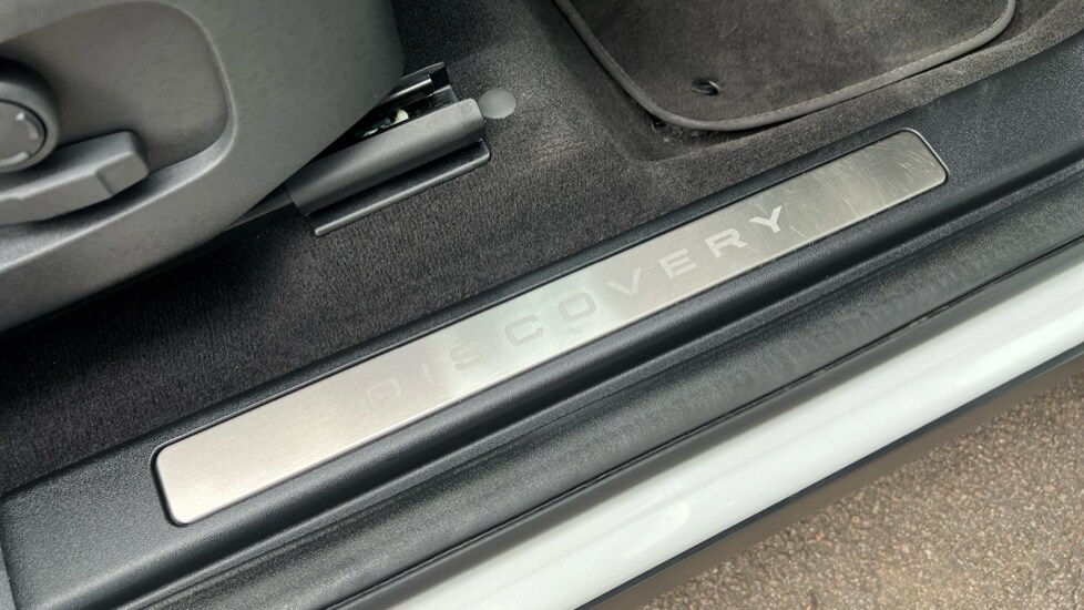Used Land Rover Discovery Sport 2024 for sale - 75584331: Photo 24
