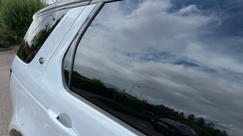 Used Land Rover Discovery Sport 2024 for sale - 75584331: Photo 51