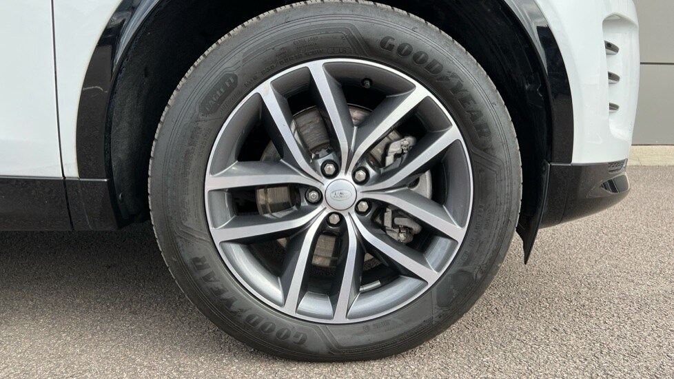 Used Land Rover Discovery Sport 2024 for sale - 75584331: Photo 8