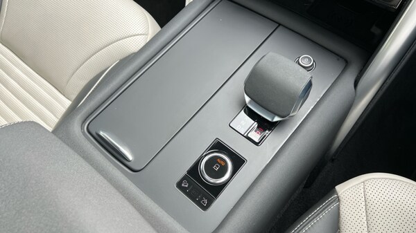 Used Land Rover Discovery 2023 for sale - 76140393: Photo 13