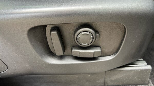 Used Land Rover Discovery 2023 for sale - 76140393: Photo 23