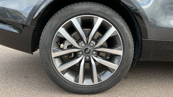 Used Land Rover Discovery 2023 for sale - 76140393: Photo 31