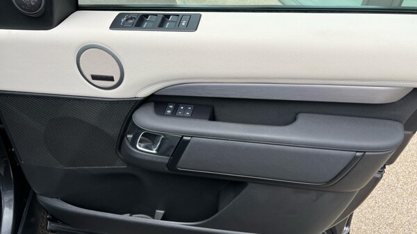 Used Land Rover Discovery 2023 for sale - 76140393: Photo 34